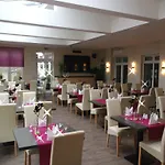 H爱尔福特酒店 酒店 3*