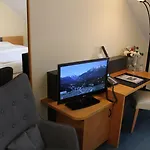 H爱尔福特酒店 酒店 埃尔福特