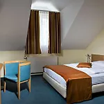 H爱尔福特酒店 酒店 埃尔福特