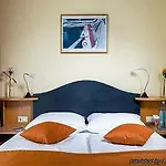 ホテル H+ エアフルト