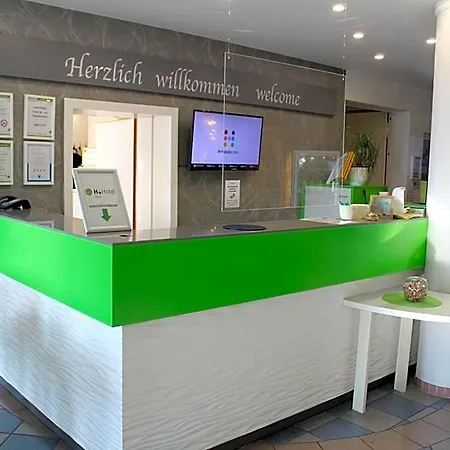 H+ Hotel 3*