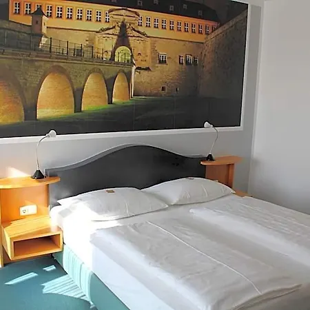 H+ Hotel 3*
