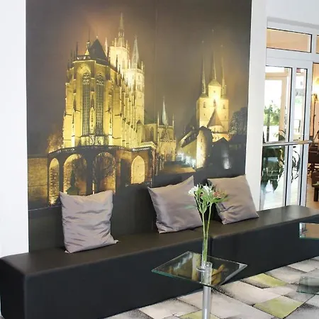H+ Hotel